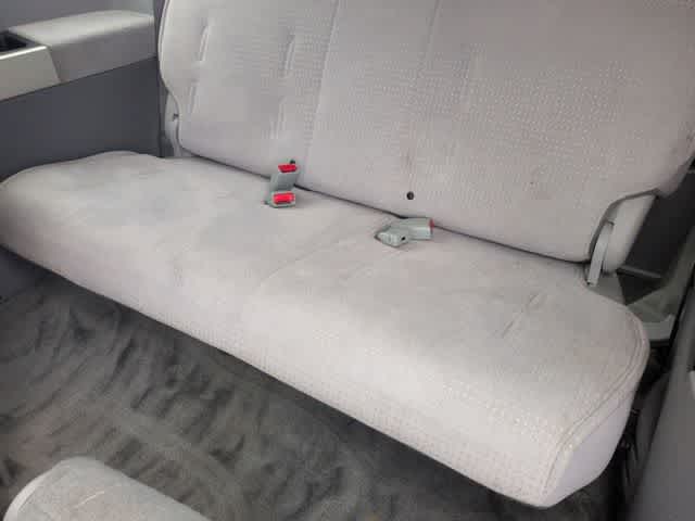 Thumbnail: 2004 Nissan Quest - 35