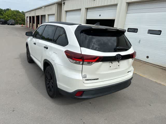 Thumbnail: 2019 Toyota Highlander - 17
