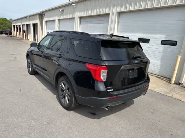 Thumbnail: 2022 Ford Explorer - 16
