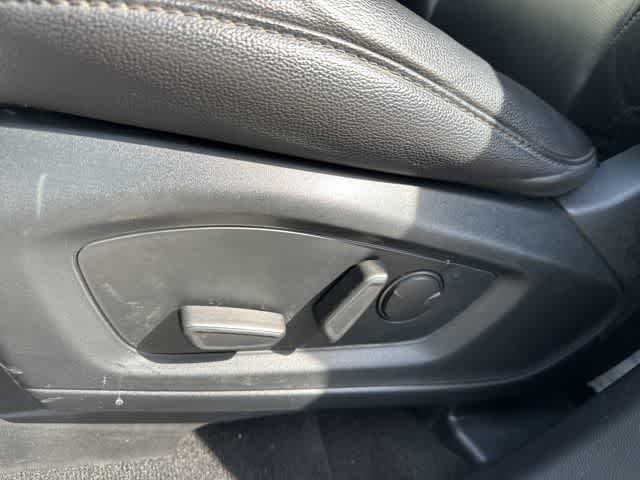 Thumbnail: 2020 Ford Explorer - 9