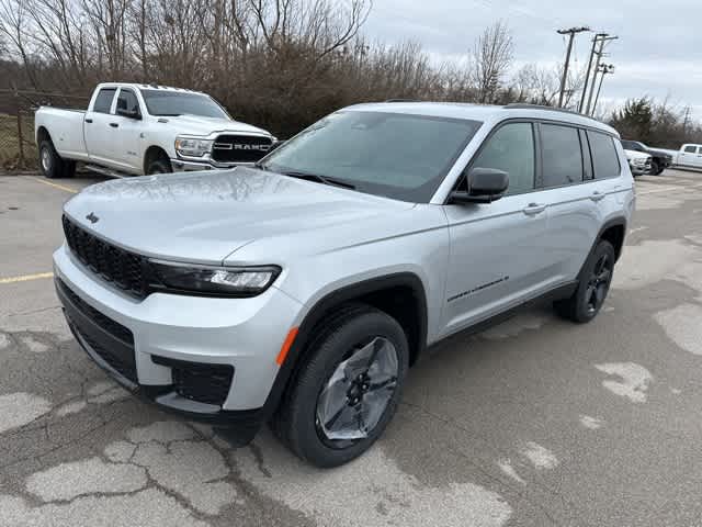 Thumbnail: 2025 Jeep Grand Cherokee L - 2