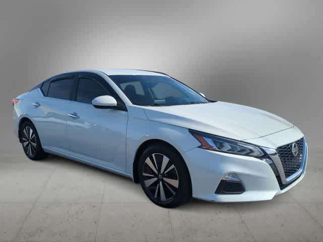 Thumbnail: 2022 Nissan Altima - 2