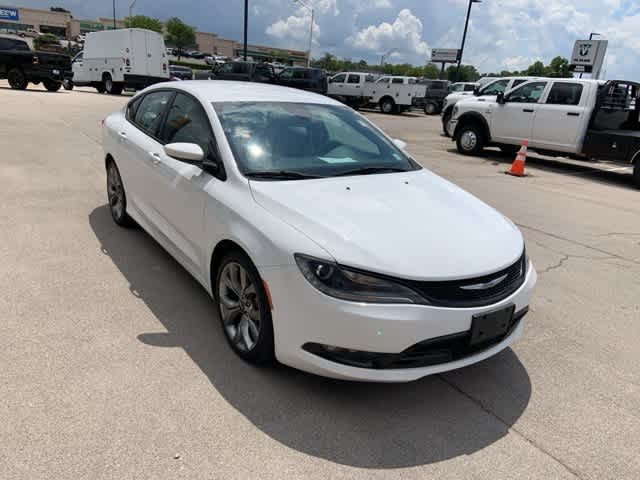 Thumbnail: 2015 Chrysler 200 - 22