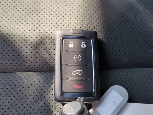 Thumbnail: 2025 Jeep Grand Cherokee - 37