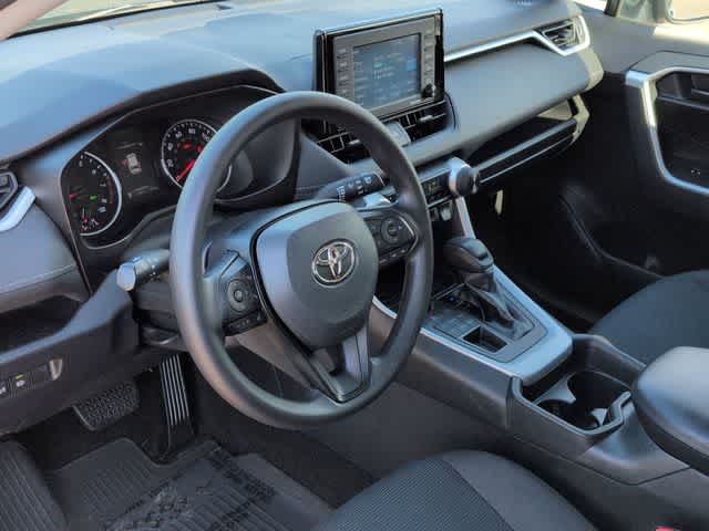 Thumbnail: 2020 Toyota RAV4 - 10