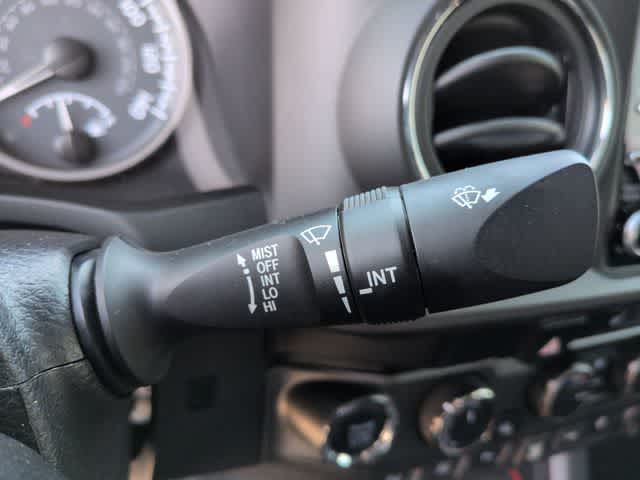 Thumbnail: 2021 Toyota Tacoma - 27