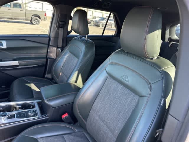 Thumbnail: 2022 Ford Explorer - 4