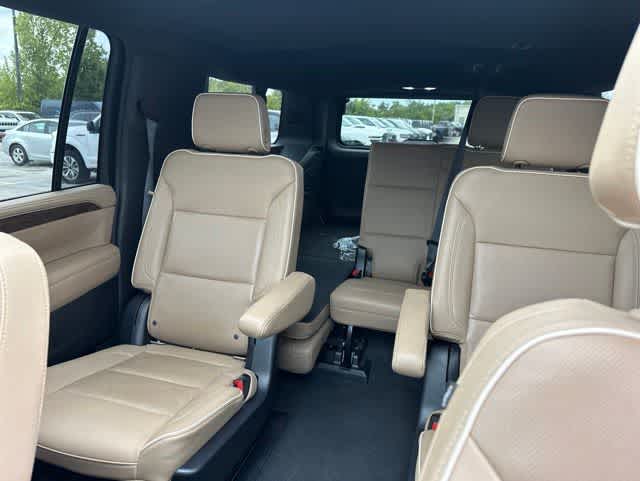 Thumbnail: 2021 Chevrolet Suburban - 6