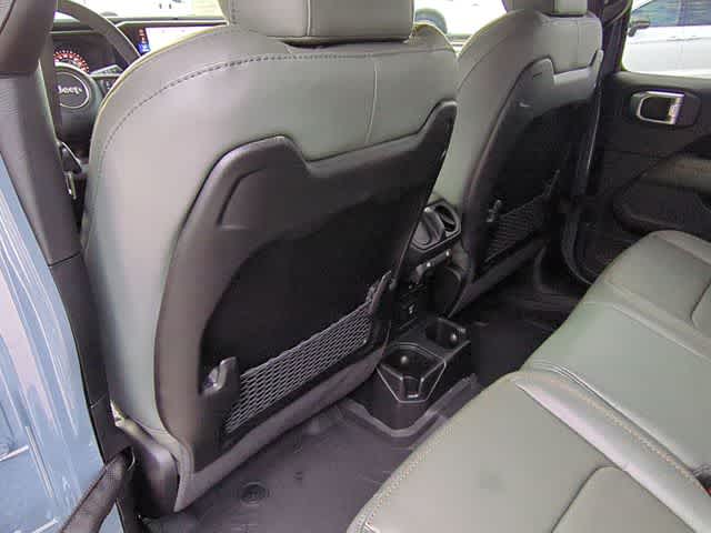 Thumbnail: 2026 Jeep Gladiator - 19