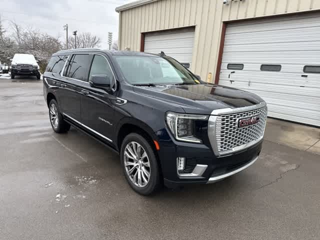 Thumbnail: 2021 GMC Yukon XL - 27