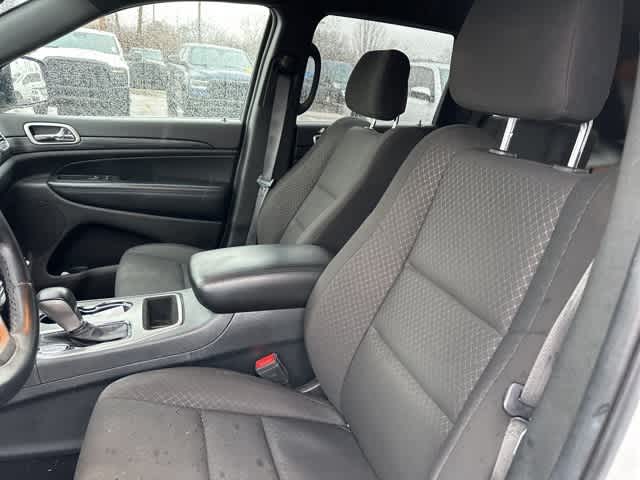 Thumbnail: 2019 Jeep Grand Cherokee - 3