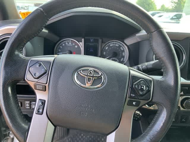 Thumbnail: 2017 Toyota Tacoma - 9