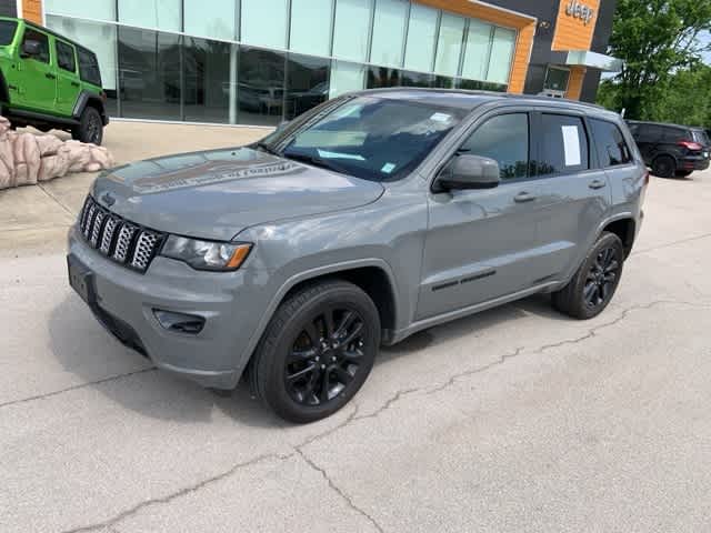Thumbnail: 2020 Jeep Grand Cherokee - 14