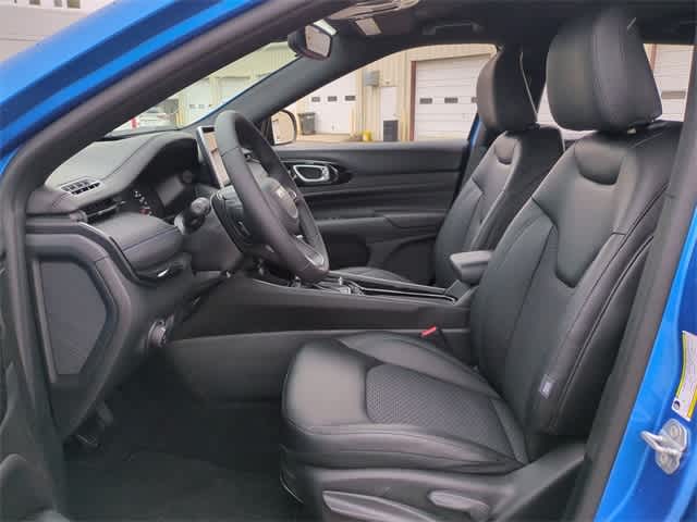 Thumbnail: 2026 Jeep Compass - 17