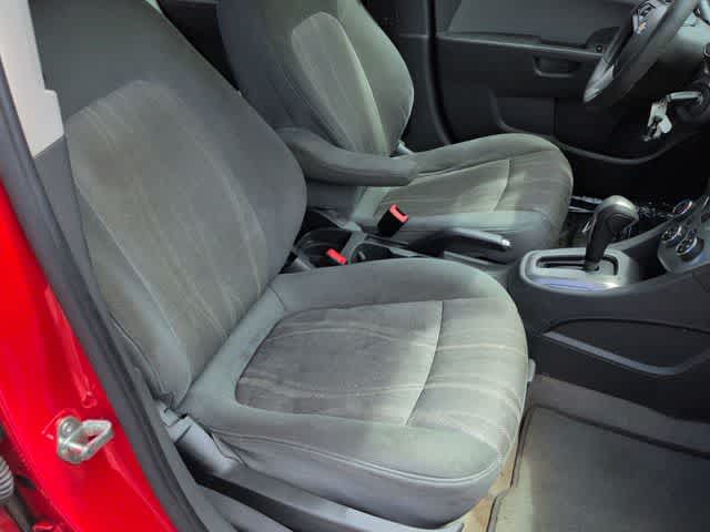 Thumbnail: 2014 Chevrolet Sonic - 21