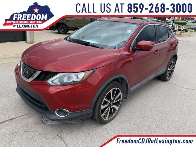 Thumbnail: 2019 Nissan Rogue Sport - 1