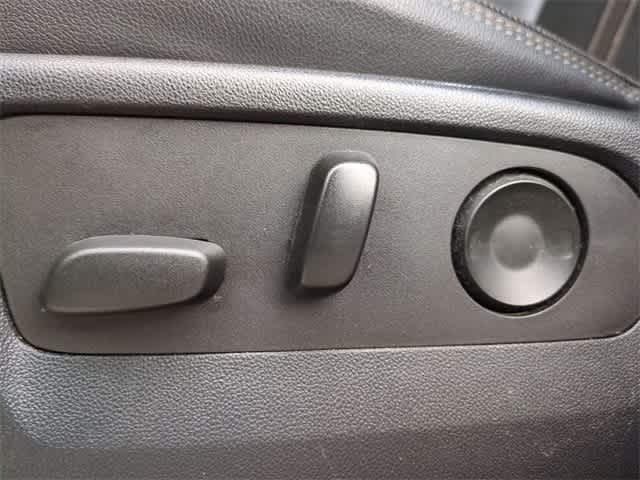 Thumbnail: 2022 Chevrolet Silverado 1500 - 18