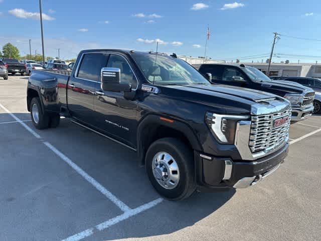 Thumbnail: 2024 GMC Sierra 3500 - 19