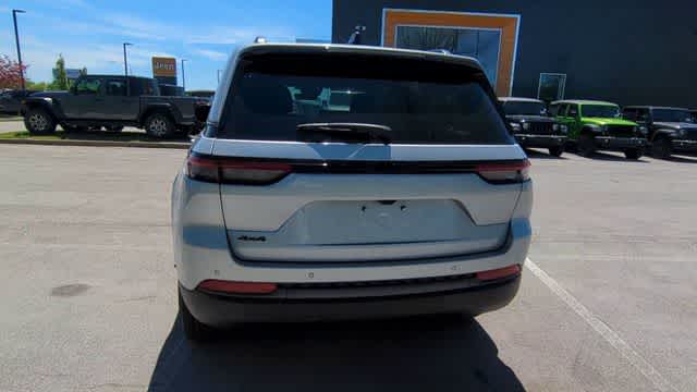 Thumbnail: 2026 Jeep Grand Cherokee - 7