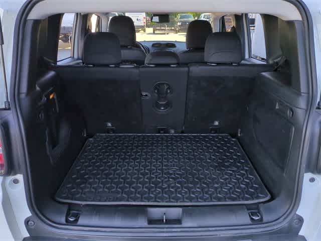 Thumbnail: 2019 Jeep Renegade - 35