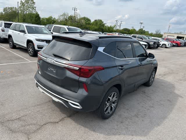 Thumbnail: 2022 Kia Seltos - 15