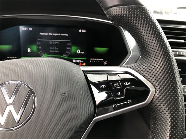 Thumbnail: 2022 Volkswagen Tiguan - 18