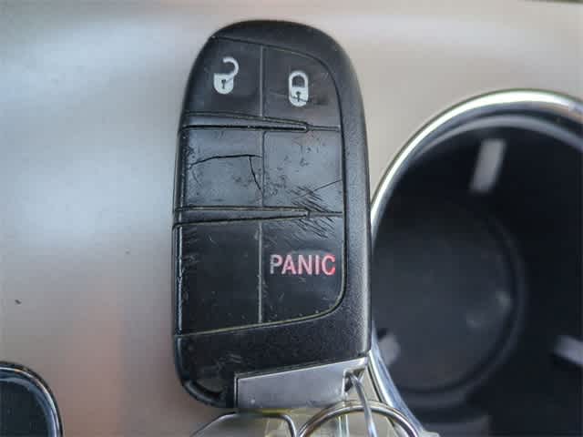 Thumbnail: 2014 Jeep Grand Cherokee - 34