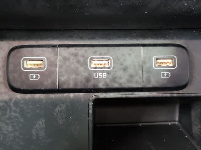 Thumbnail: 2022 Kia Sorento - 29