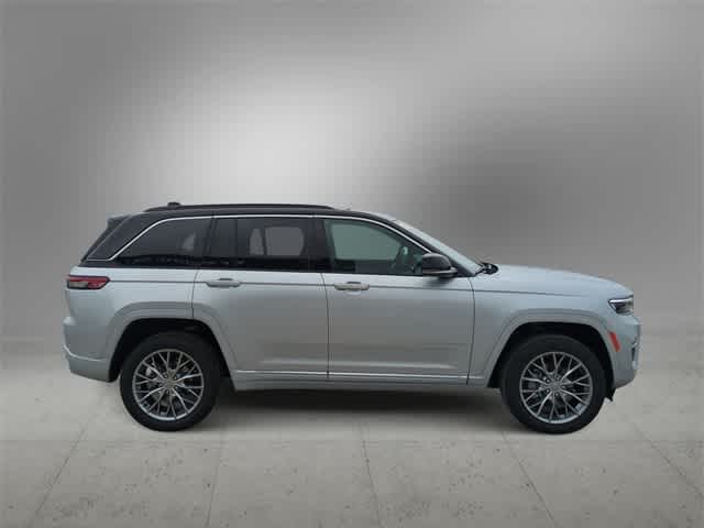 Thumbnail: 2025 Jeep Grand Cherokee - 9