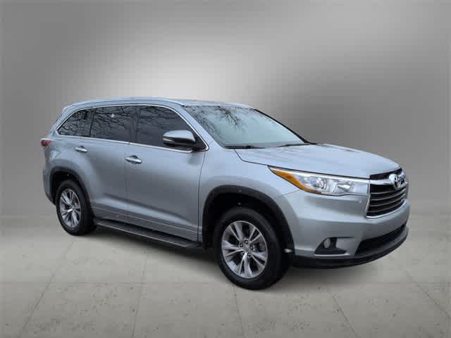 Thumbnail: 2014 Toyota Highlander - 2