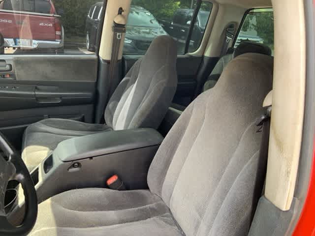 Thumbnail: 2004 Dodge Dakota - 3