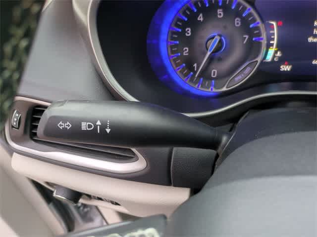 Thumbnail: 2023 Chrysler Pacifica - 26