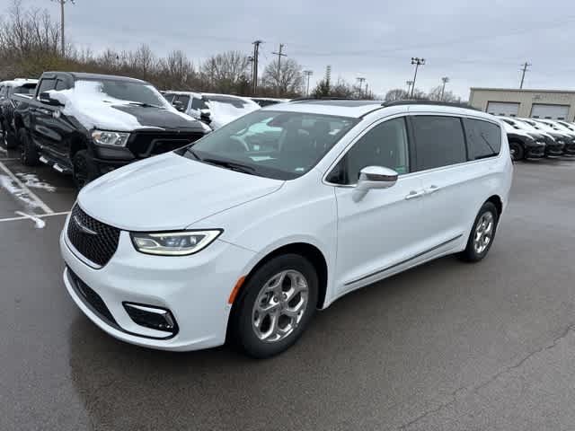 Thumbnail: 2022 Chrysler Pacifica - 15