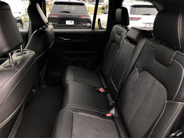 Thumbnail: 2025 Jeep Grand Cherokee - 26