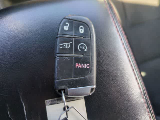 Thumbnail: 2016 Jeep Grand Cherokee - 33