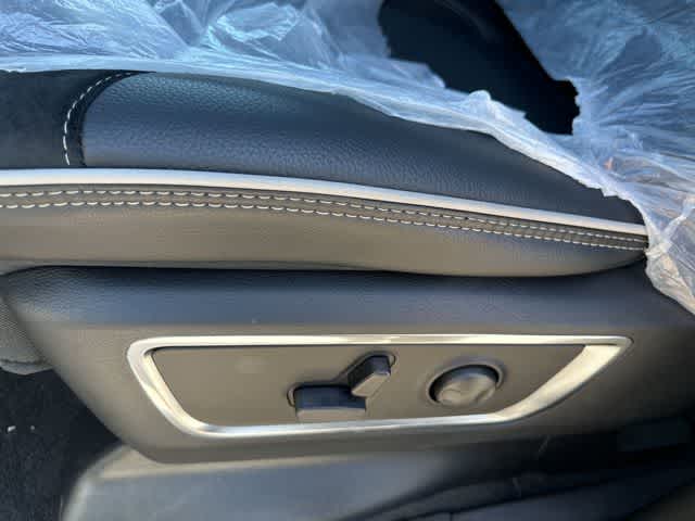 Thumbnail: 2026 RAM 1500 - 8