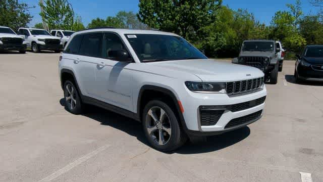 Thumbnail: 2026 Jeep Grand Cherokee - 2