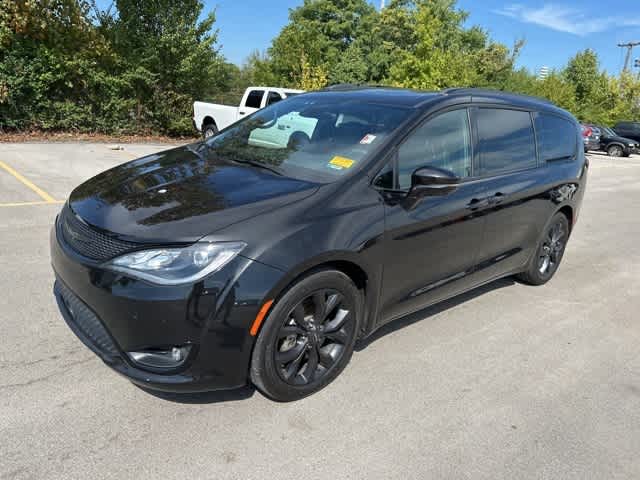 Thumbnail: 2018 Chrysler Pacifica - 2