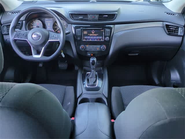 Thumbnail: 2020 Nissan Rogue Sport - 16