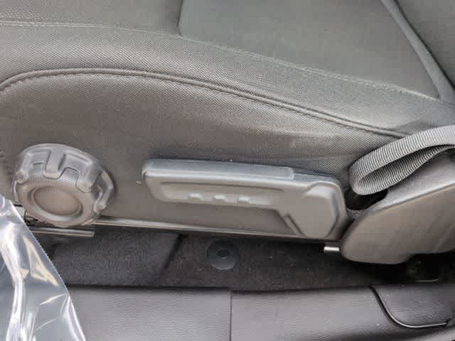 Thumbnail: 2022 Jeep Wrangler - 17