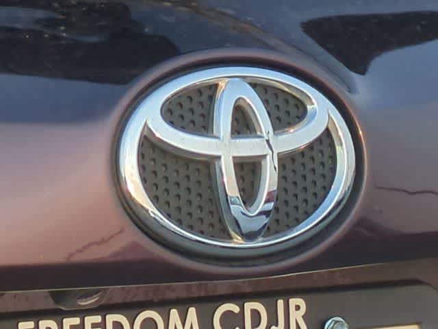 Thumbnail: 2017 Toyota RAV4 - 12