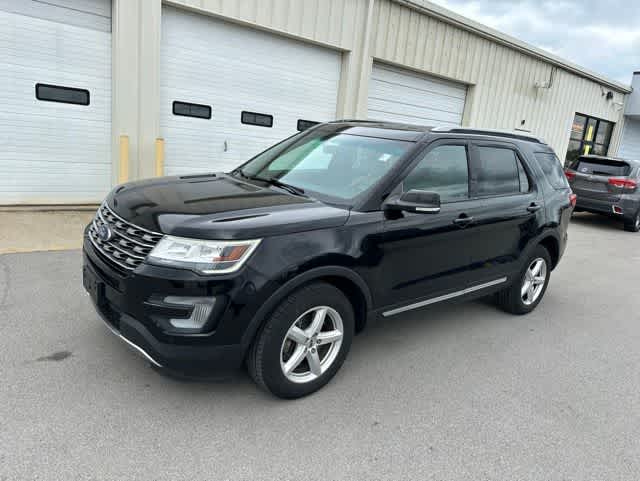 Thumbnail: 2017 Ford Explorer - 11