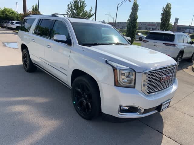 Thumbnail: 2017 GMC Yukon XL - 33