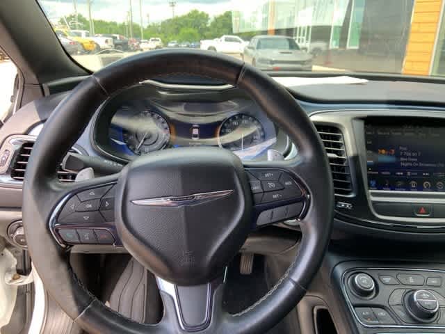 Thumbnail: 2015 Chrysler 200 - 7
