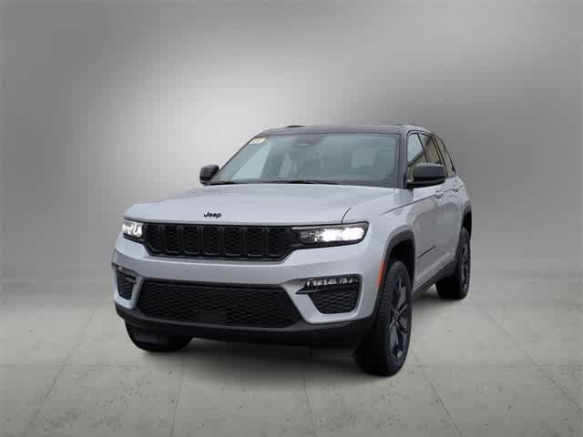Thumbnail: 2025 Jeep Grand Cherokee - 3