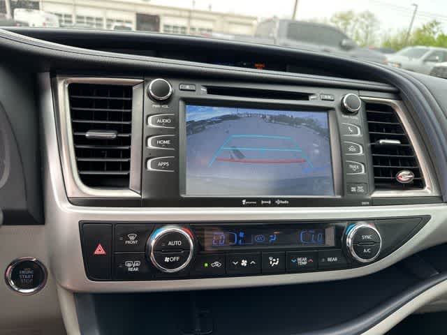 Thumbnail: 2018 Toyota Highlander - 9