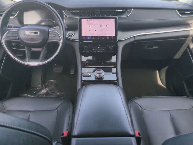 Thumbnail: 2022 Jeep Grand Cherokee - 16