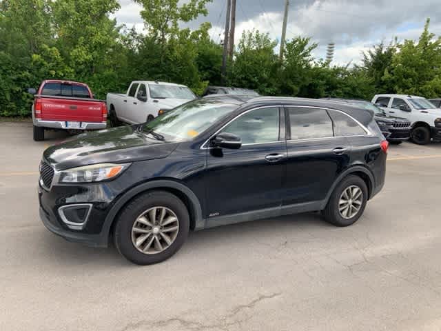 Thumbnail: 2016 Kia Sorento - 18