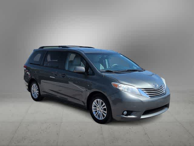 Thumbnail: 2014 Toyota Sienna - 2