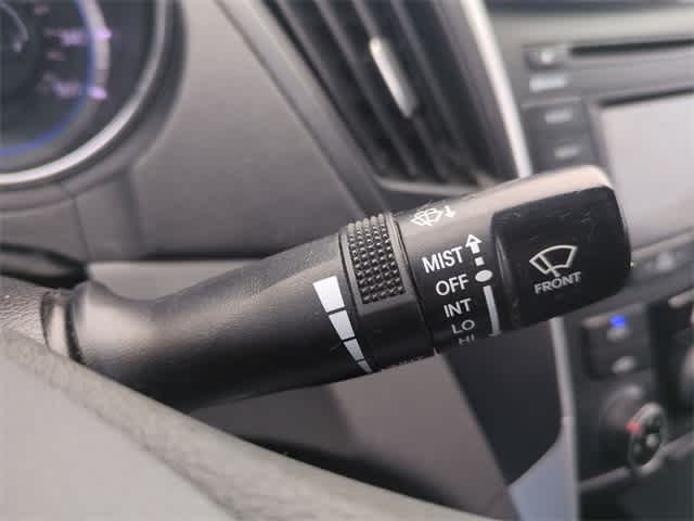 Thumbnail: 2014 Hyundai Sonata - 25